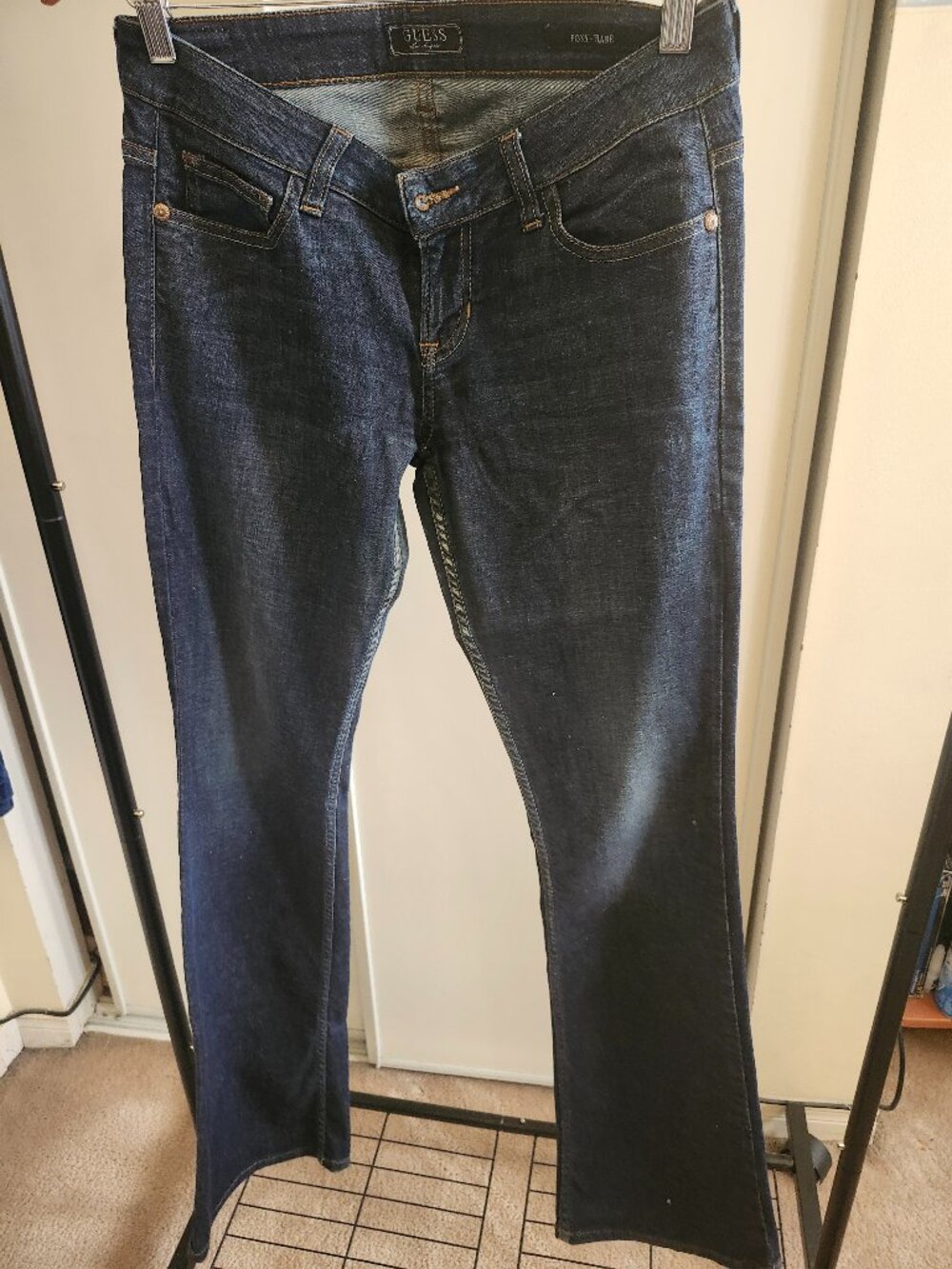GUESS FLARE JEANS  COLOR BLUE  SIZE 27